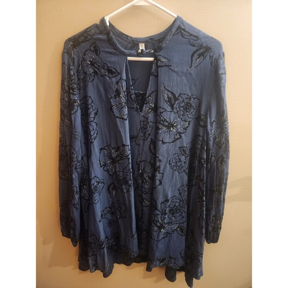 Free People Tops - Free People Tunic Long Sleeve Swing Floral Hi Low Curved Hem Oversized Shirt XS